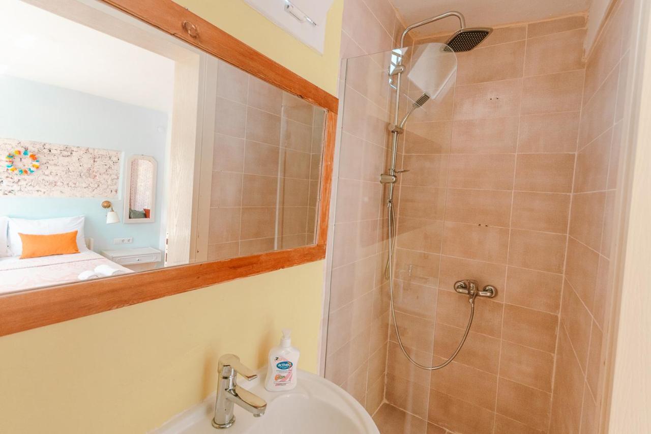 Kuytu Terrace Bed And Breakfast カシュ エクステリア 写真